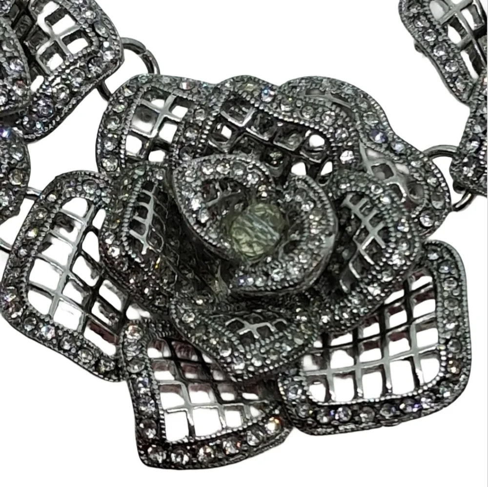 Stunning Silver Tone Rhinestone Floral Lattice Statement Necklace